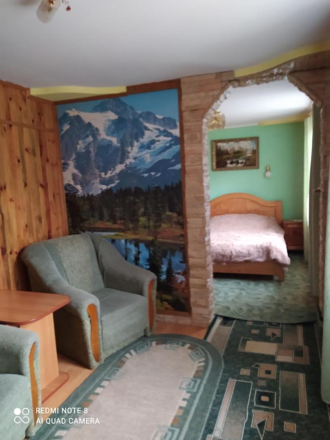 Лісова Казка Villa ยาเรมชา ภายนอก รูปภาพ
