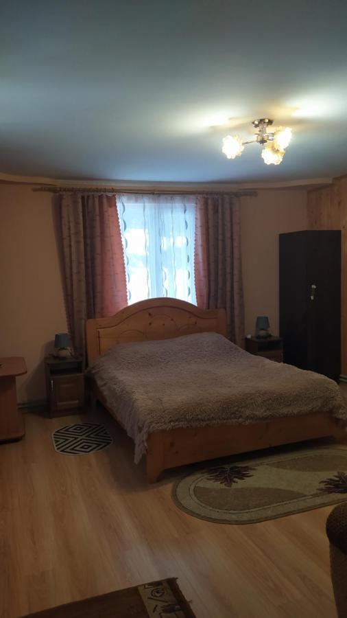 Лісова Казка Villa ยาเรมชา ภายนอก รูปภาพ