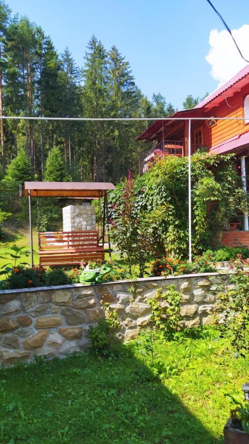 Лісова Казка Villa ยาเรมชา ภายนอก รูปภาพ