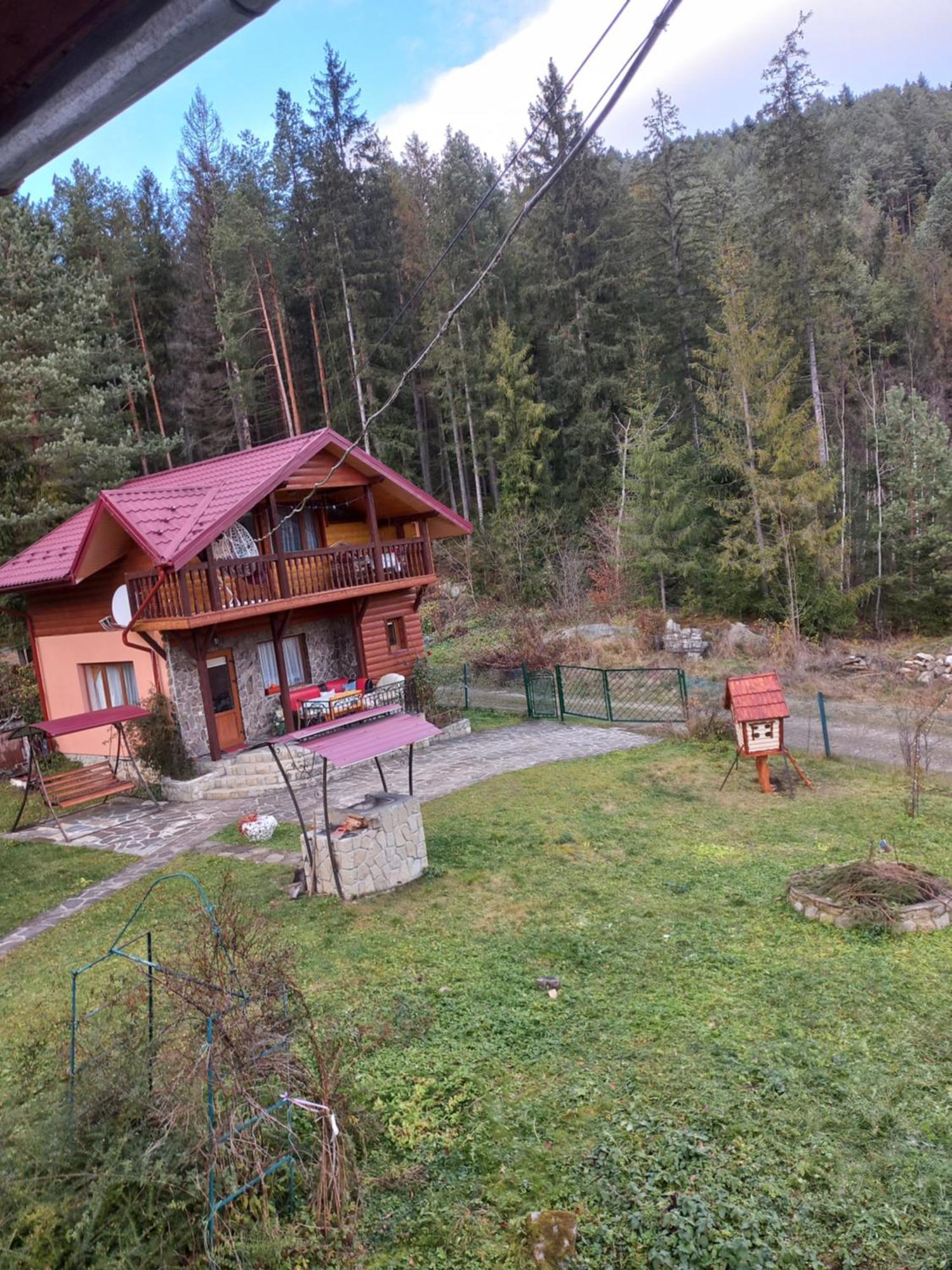 Лісова Казка Villa ยาเรมชา ภายนอก รูปภาพ