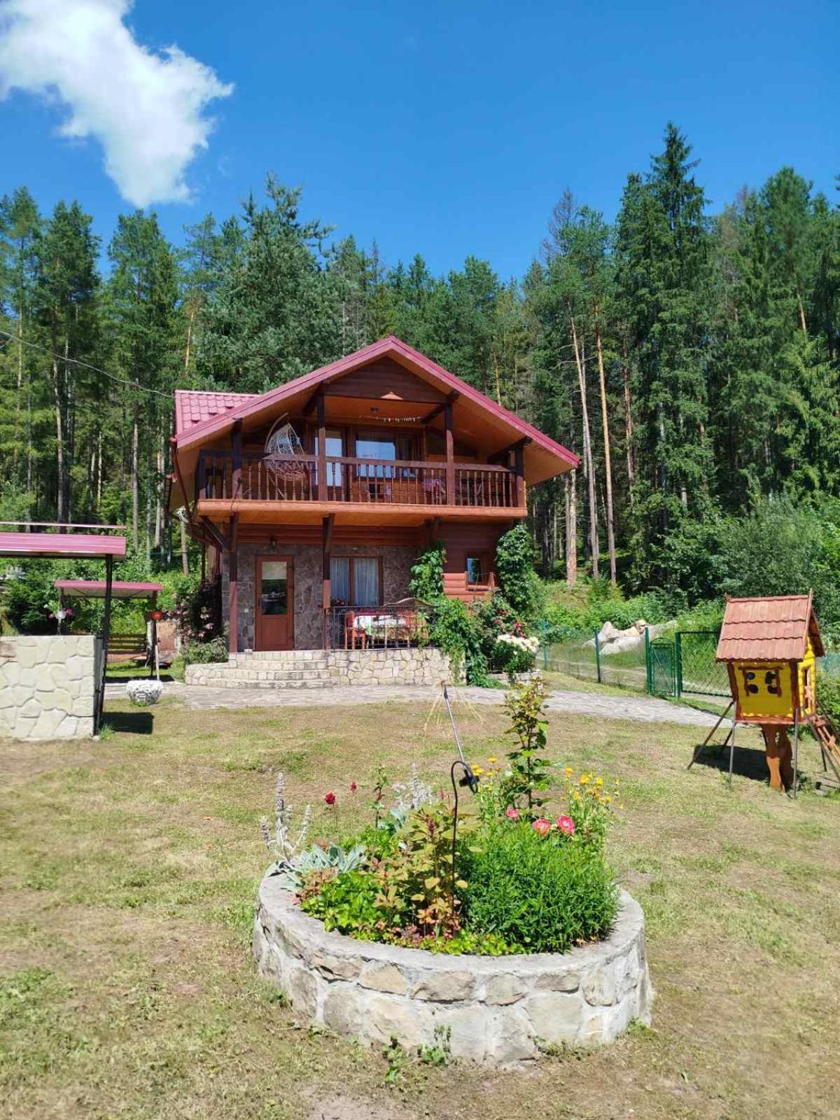 Лісова Казка Villa ยาเรมชา ภายนอก รูปภาพ